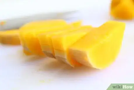 Imagen titulada Cook Butternut Squash in the Microwave Step 13