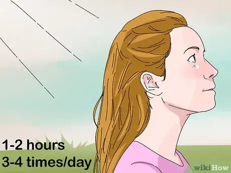 Imagen titulada Highlight Your Hair Naturally Step 4