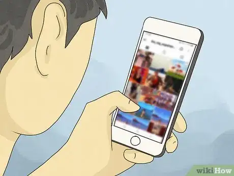 Imagen titulada Know if a Girl Is in Relationship Step 4