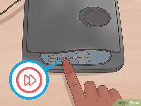 Imagen titulada Clean VHS Tapes Step 6