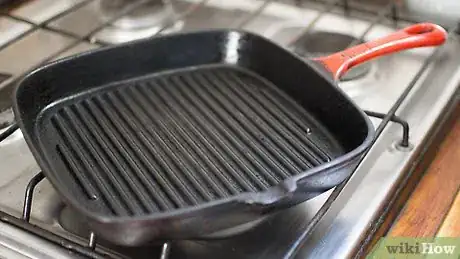 Imagen titulada Use a Grill Pan Step 3