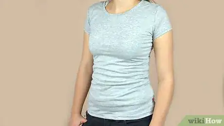 Imagen titulada Cut a Shirt Step 17