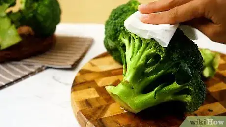 Imagen titulada Clean Broccoli Step 12