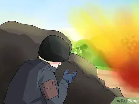 Imagen titulada Throw a Hand Grenade Step 5