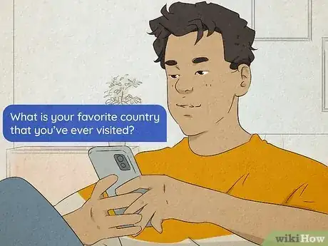 Imagen titulada Flirt with an Older Woman over Text Step 2
