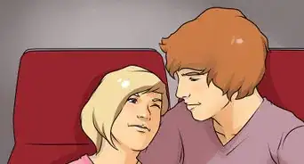 saber si un chico quiere besarte en el cine