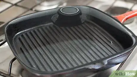 Imagen titulada Use a Grill Pan Step 5