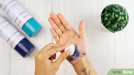 Imagen titulada Get Spray Paint off Your Hands Step 8