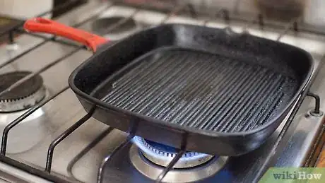 Imagen titulada Use a Grill Pan Step 9