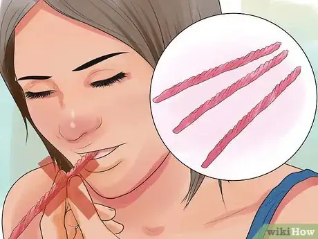 Imagen titulada Eat With Braces Step 5