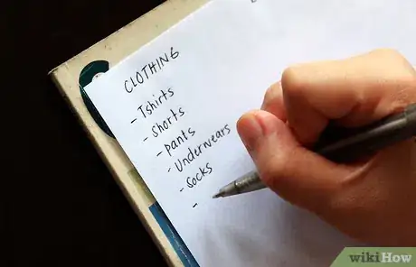 Imagen titulada Make a Packing List Step 4