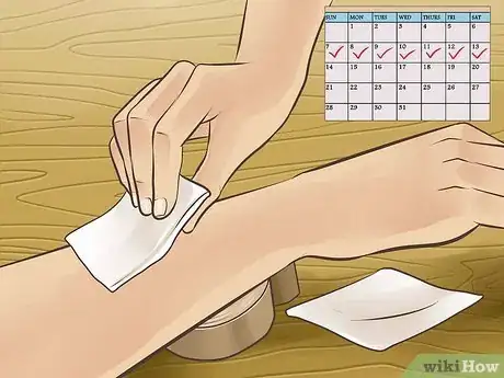 Imagen titulada Heal from a Skin Biopsy Step 4