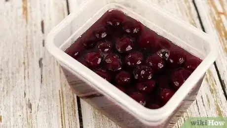 Imagen titulada Cook a Frozen Pie Step 14