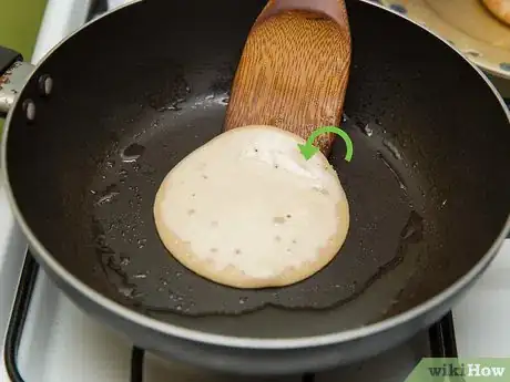 Imagen titulada Eat Pancakes Step 5