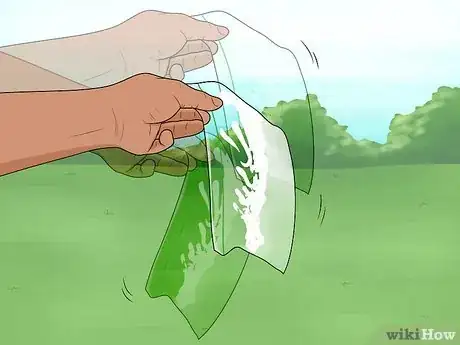 Imagen titulada Make a Vinegar Bomb Step 11