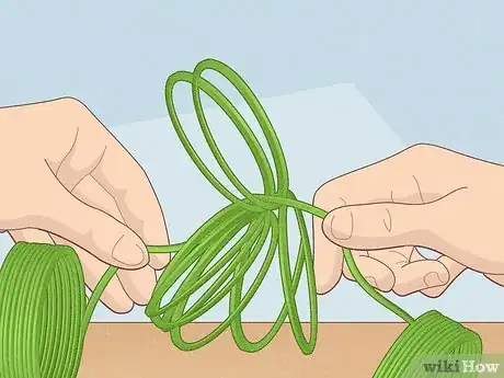 Imagen titulada Untangle a Slinky Step 2