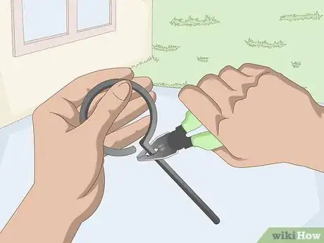 Imagen titulada Make a Grappling Hook Step 13