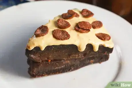 Imagen titulada Make a Chocolate Cake Step 48