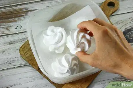 Imagen titulada Store Meringues Step 3