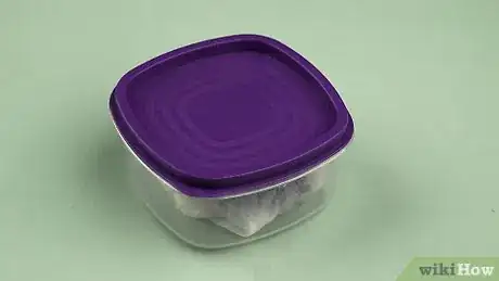 Imagen titulada Make Playdough Soft Again Step 6