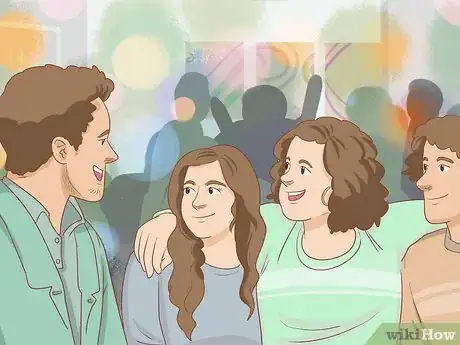 Imagen titulada Start a Conversation with a Girl in a Club Step 2