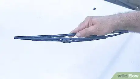 Imagen titulada Remove Windshield Wipers Step 5