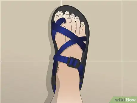 Imagen titulada Adjust Chacos with Toe Straps Step 6
