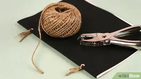 Imagen titulada Make a Paper Book Step 19