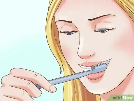 Imagen titulada Have the Perfect Smile Step 9