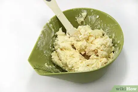 Imagen titulada Make a Bailey's Cheesecake Step 4