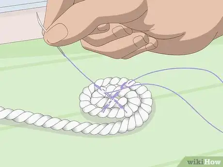 Imagen titulada Make a Rope Basket Step 22