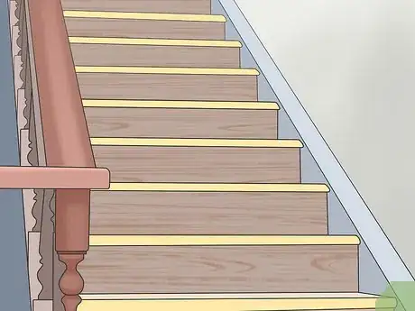 Imagen titulada Not Fall Down Stairs Step 7