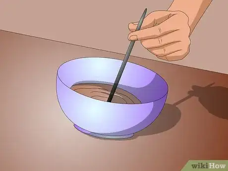 Imagen titulada Bleach Your Eyebrows Step 3