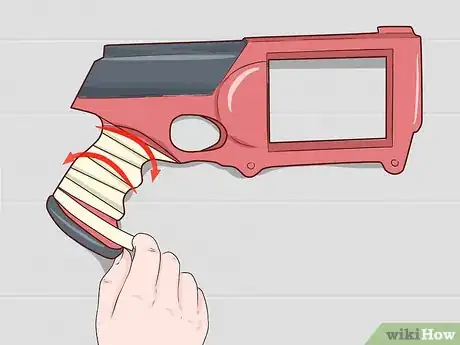 Imagen titulada Spray Paint a Nerf Gun Step 6