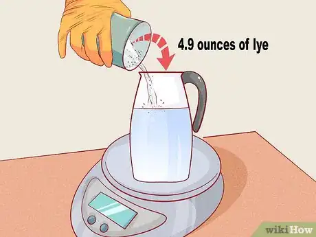 Imagen titulada Make Turmeric Soap Step 15