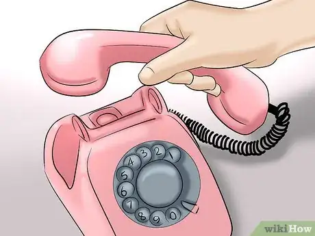 Imagen titulada Get off the Phone Quickly Step 8