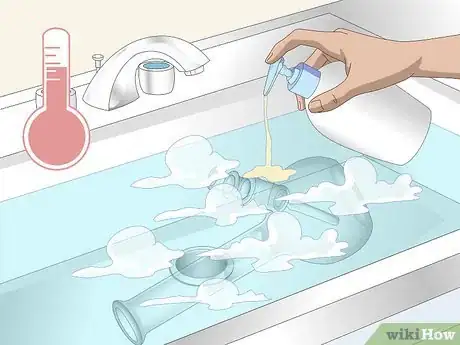 Imagen titulada Clean a Bong Step 7