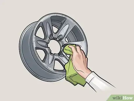 Imagen titulada Polish Aluminum Wheels Step 5