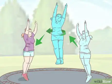 Imagen titulada Do Trampoline Tricks Step 4