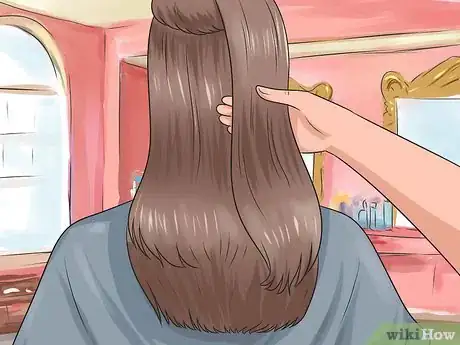 Imagen titulada Cut Hair in Layers Step 8
