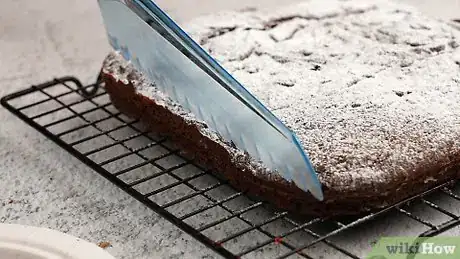 Imagen titulada Cut Brownies Step 7