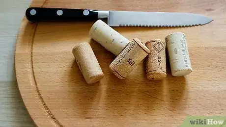 Imagen titulada Cut Corks Step 6