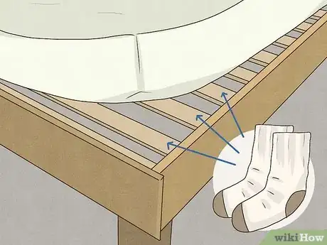 Imagen titulada Be Quiet in Bed Step 13