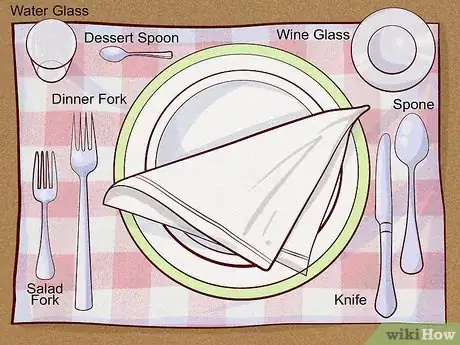 Imagen titulada Set a Dinner Table Step 4