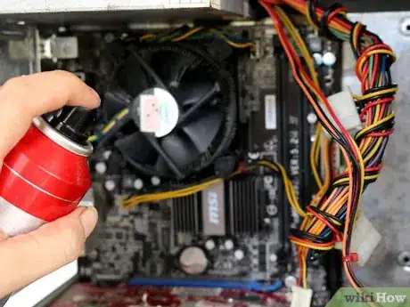 Imagen titulada Clean a Desktop PC Motherboard Step 5