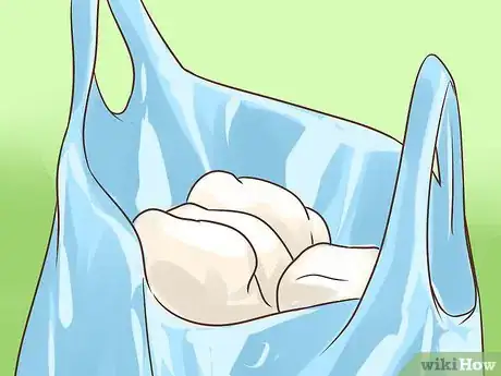 Imagen titulada Pack a Diaper Bag for a Toddler Step 5