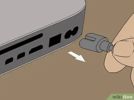 Imagen titulada Open a Mac Mini Step 12