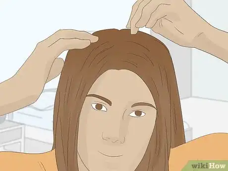Imagen titulada Feather Hair Around Your Face Step 20