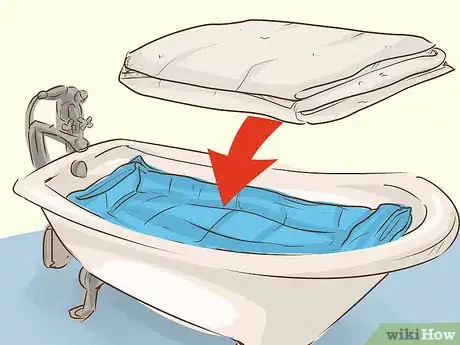 Imagen titulada Sleep in a Bathtub Step 6