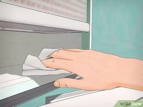 Imagen titulada Clean a Refrigerator Step 6